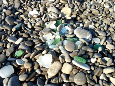 Look how easy it is to find seaglass here!