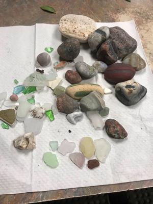 7 different colors of frosted beach glass