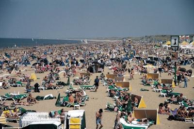 After the summer... empty beaches?